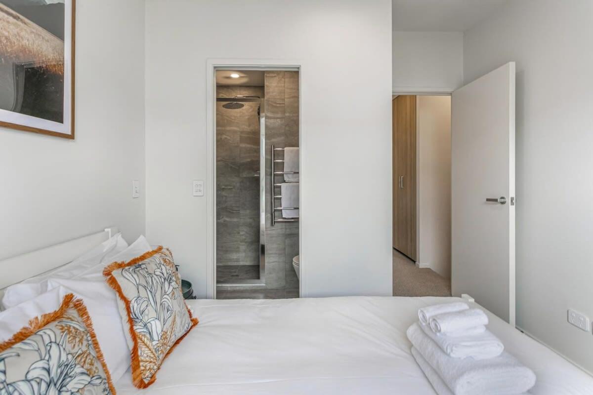 Fresh & Sleek Grey Lynn Unit With Private Patio Auckland Exterior foto