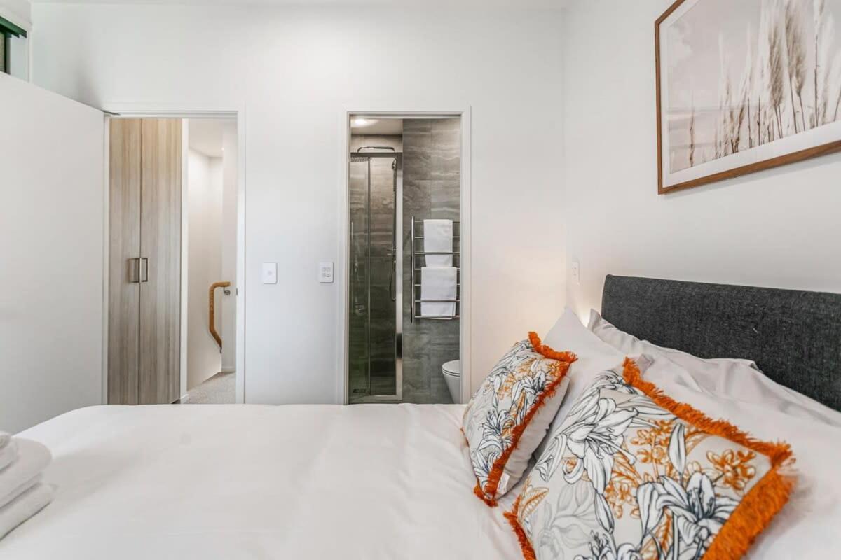 Fresh & Sleek Grey Lynn Unit With Private Patio Auckland Exterior foto
